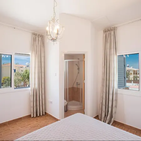 Elite Luxury Paralimni