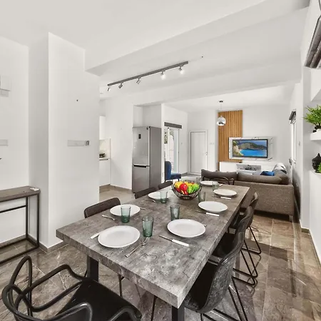 Elite Luxury Vilă *