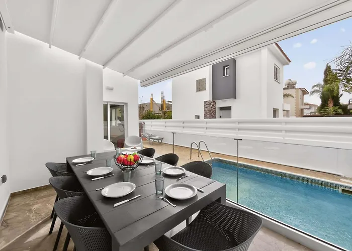 Elite Luxury Paralimni