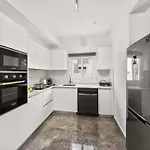 Elite Luxury * Παραλίμνι
