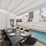 Elite Luxury Παραλίμνι