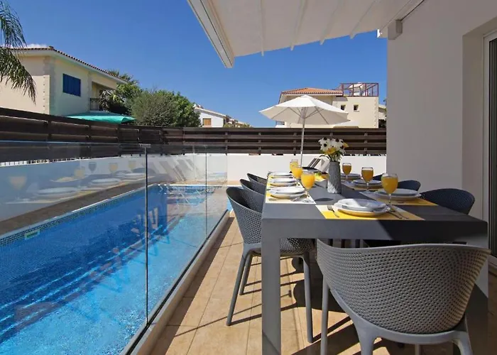 Villa Elite Luxury Paralímni